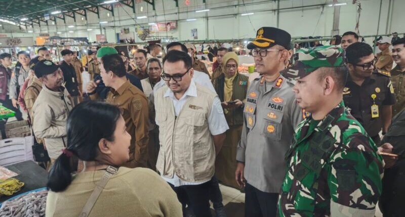 Sempat Tembus Rp55 Ribu, Harga Ikan Laut di Pasar Mangkurawang Kini Turun Jadi Rp45 Ribu