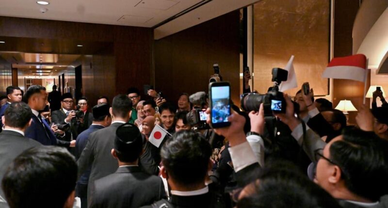 Diaspora Indonesia Sambut Kedatangan Presiden Prabowo di Tokyo