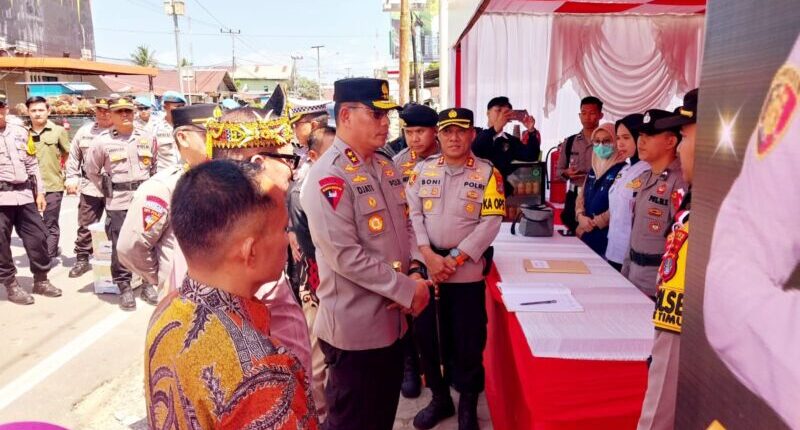 Kapolda Kaltara Cek Kesiapan Petugas di Pos Pengamanan dan Pelayanan Operasi Ketupat Kayan 2026 di Sebatik
