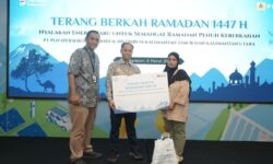 Terang Berkah Ramadan, PLN UID Kaltimra Sediakan 1.250 Paket Sembako di Pasar Murah