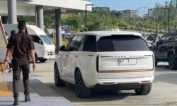 Range Rover 3.0 SWB Autobiography P550e yang Dinaiki Gubernur Kaltim Milik Pribadi, bukan yang Dibeli dengan APBD