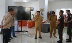 Wabup Kukar Ngamuk! Sewa Lapak Tangga Arung Square Diduga Di-up 