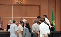 Betuhaan di Pengadilan