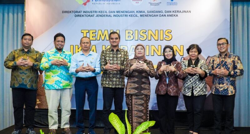 Temu Bisnis Buka Peluang Kerja Sama Baru IKM Kerajinan Nasional