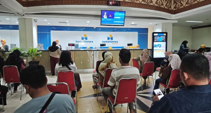 Penukaran Uang di Bankaltimtara, Pecahan Rp5.000 dan Rp10.000 Paling Diburu Warga Tenggarong