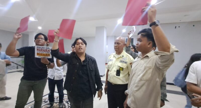 Merasa Tidak Puas, Mahasiswa Unmul Kembali Tantang Debat Rudy-Seno