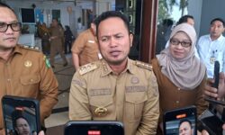 Diajak Mahasiswa Debat Lagi, Rudy-Seno: Kalau Debat Terus, Kapan Kerjanya?