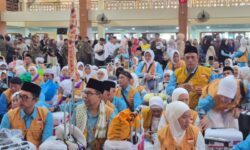 Diiringi Pesan Disiplin dan Doa Buat Daerah, 360 Jemaah Haji Balikpapan Berangkat ke Tanah Suci