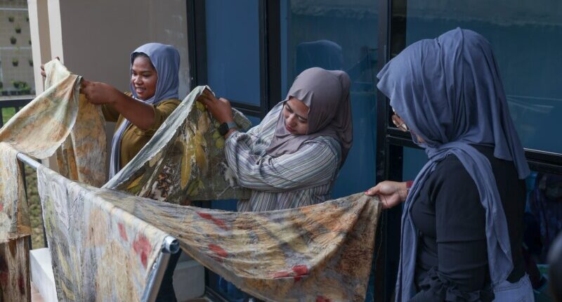 Pelatihan Ecoprint Garapan Otorita IKN-BI Perkuat UMKM Wastra Nusantara