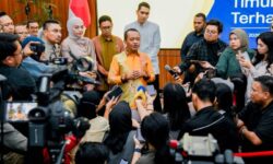 Menteri ESDM: Rusia Minat Investasi Kilang dan Storage Minyak