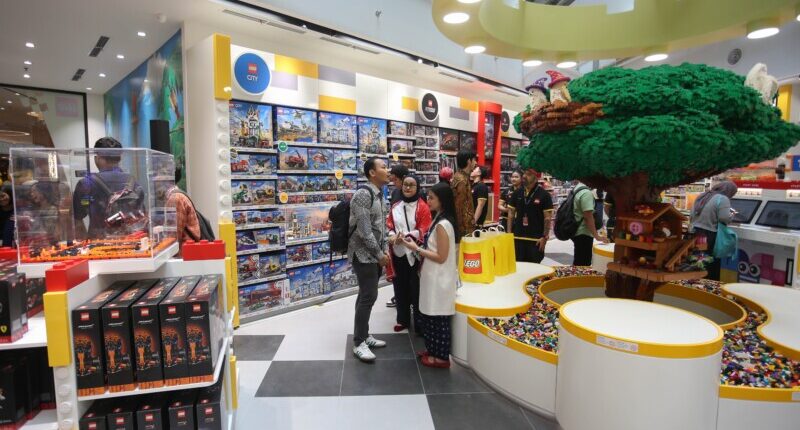 LEGO Buka Gerai Terbesar di Asia Tenggara di Jakarta