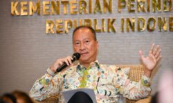 PMI Manufaktur Indonesia Bertahan di Zona Ekspansi