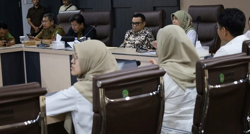 Pimpin Dua Agenda Penting, Bupati Kukar Pastikan Belanja Tepat Sasaran dan Audit Berjalan Lancar