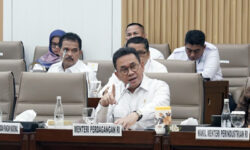 Menteri Perdagangan Perkuat Tata Niaga Gula dan Impor Etanol, Distribusi Diawasi