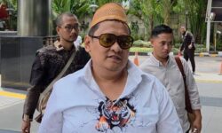 Pengusaha Rokok Haji Her Diperiksa KPK