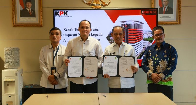 KPK Hibahkan 13 Aset Senilai Rp3,6 Miliar ke Pemkab Indragiri Hulu