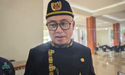 Pemkab Kukar Pastikan Program Seragam Gratis Tetap Jalan