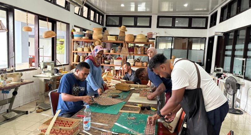 Tempa SDM IKM Kerajinan Jadi Naik Kelas, Nilai Ekspor Tahun 2025 USD806,63 Juta